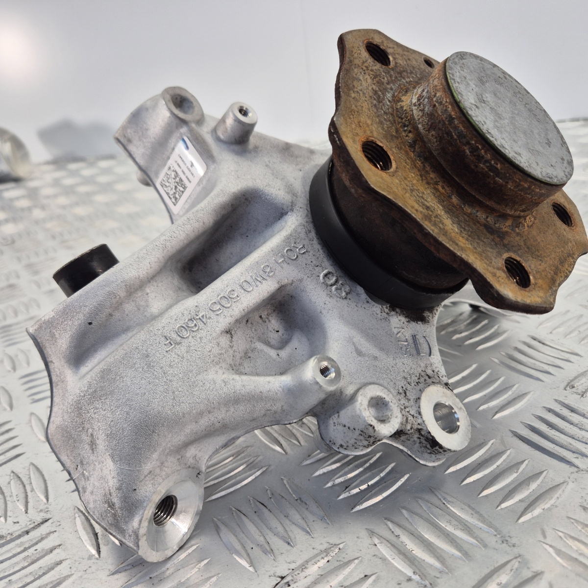 Fuso Portamozzo Posteriore Destro Audi A4 A5 Q5 2015–2024 OEM 8W0505460F - immagine 7