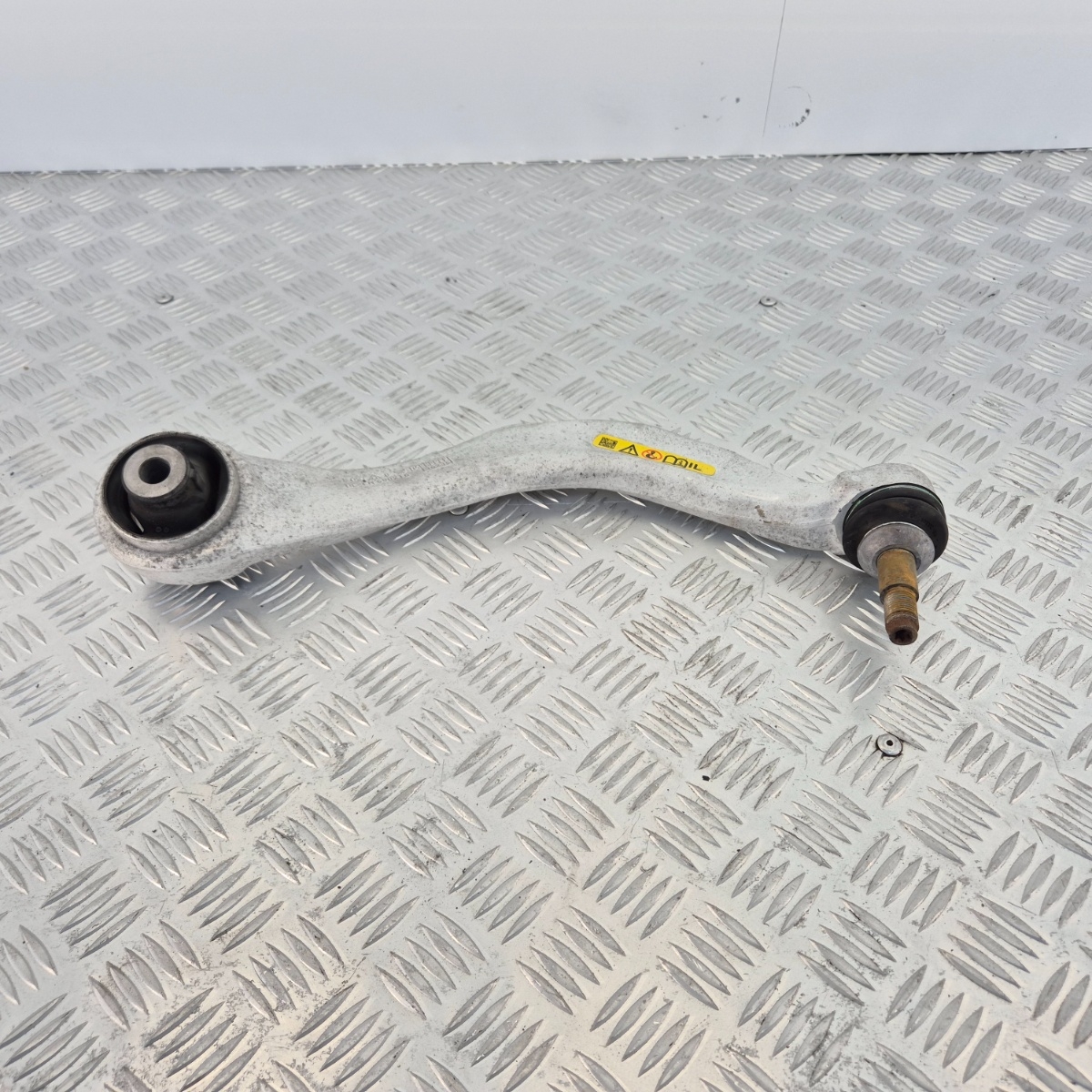 Braccio Sospensione Anteriore Sinistro BMW Serie 5 F10 F11 – OEM EN6082T6