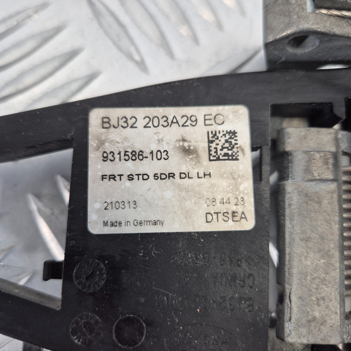 Supporto Maniglia Porta SX Land Rover Evoque Freelander (2011–2018) OEM BJ32-224H08 - immagine 2