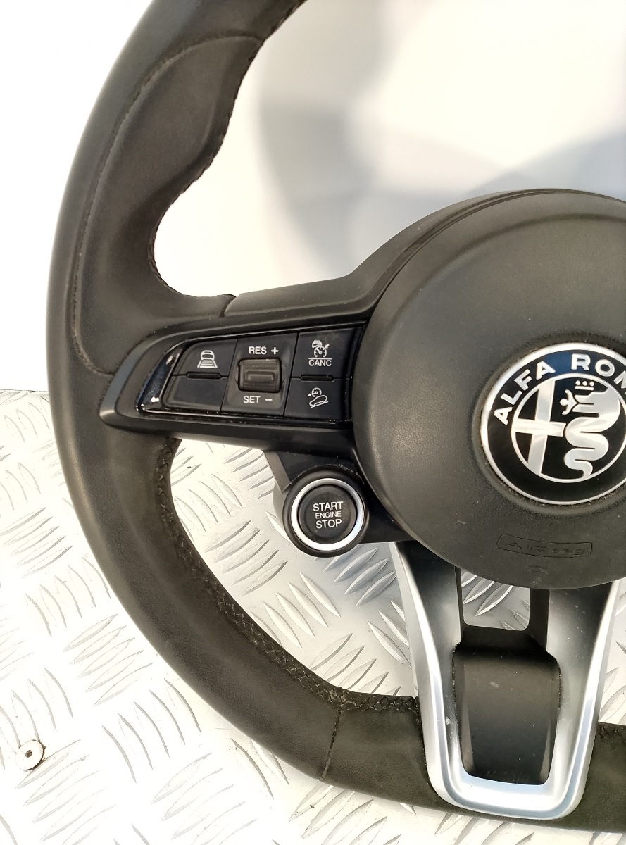 Volante Multifunzionale Alfa Romeo Tonale Stelvio Giulia OEM KSS-3719906899CDU-AF - immagine 3