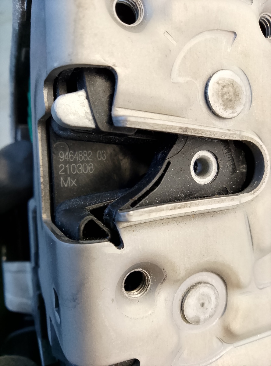 Serratura Portiera Posteriore Destra BMW X5 X6 G05 G06 F60 - 51229464882 - immagine 8