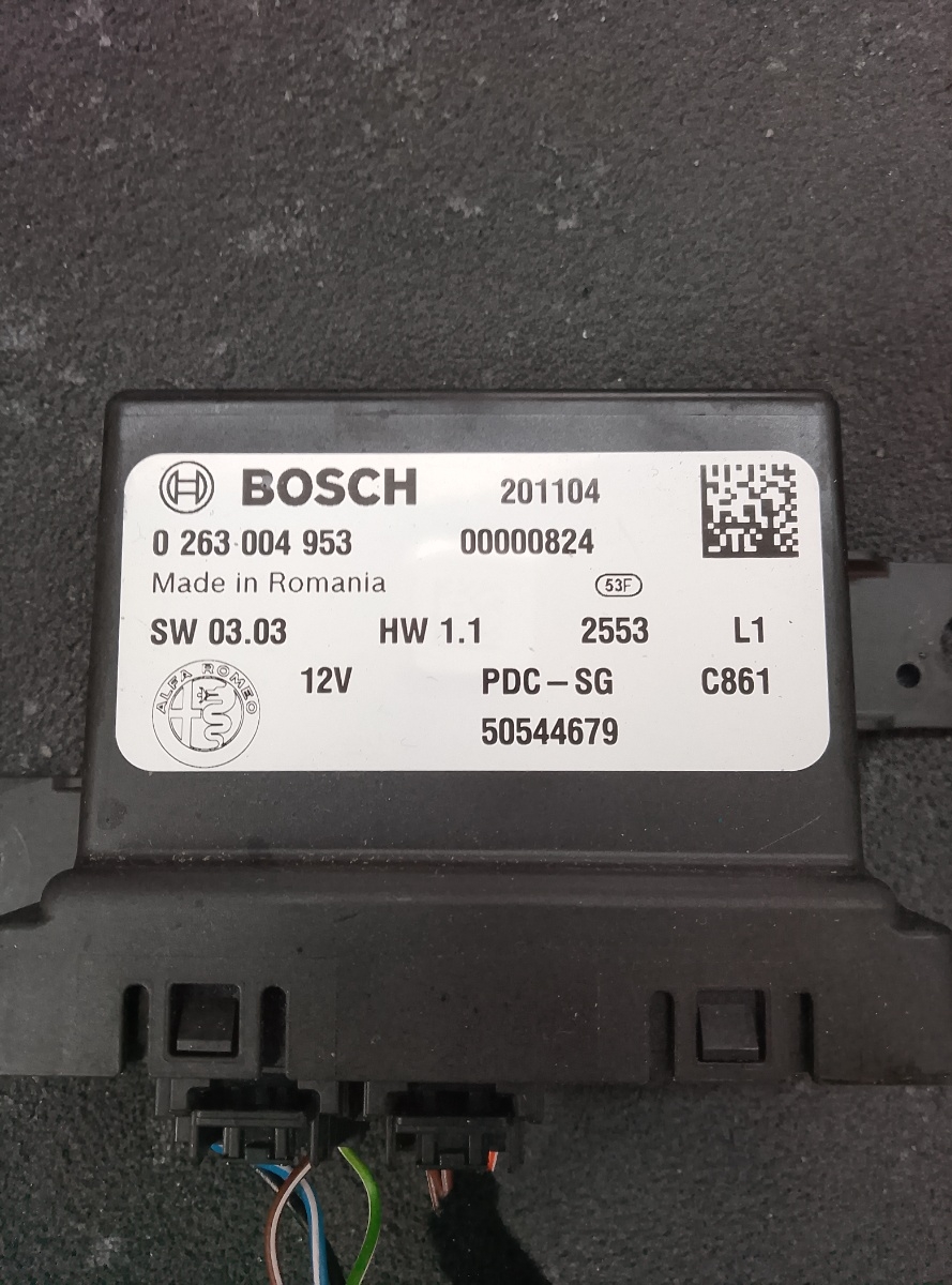 ECU  sensori parcheggio OEM 50544679 //026300495  II Alfa Romeo Giulia //Stelvio Modulo PDC Bosch