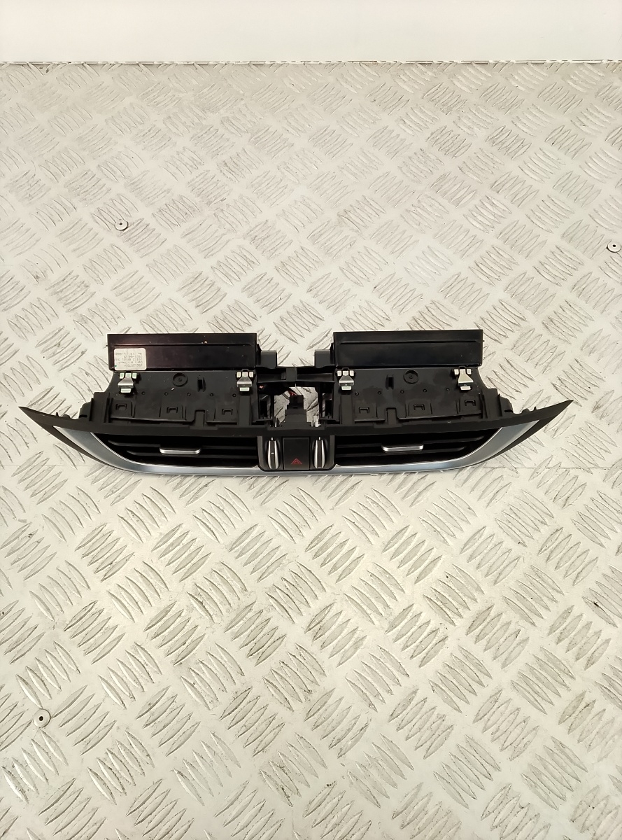 Bocchetta clima dashboard Alfa Stelvio (949) 2020 -OEM 1561257890 - immagine 2