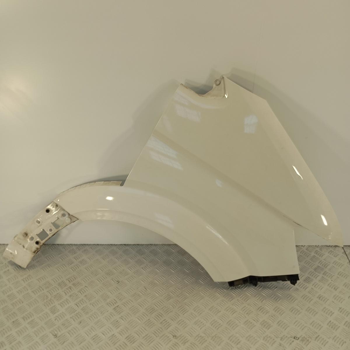 Parafango anteriore destro VW Crafter MAN TGE 2017–2024 OEM 7C0821110 originale lamierato - immagine 2