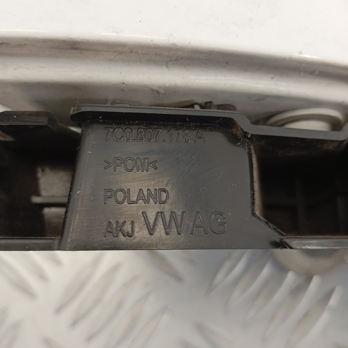 Parafango anteriore destro VW Crafter MAN TGE 2017–2024 OEM 7C0821110 originale lamierato - immagine 5