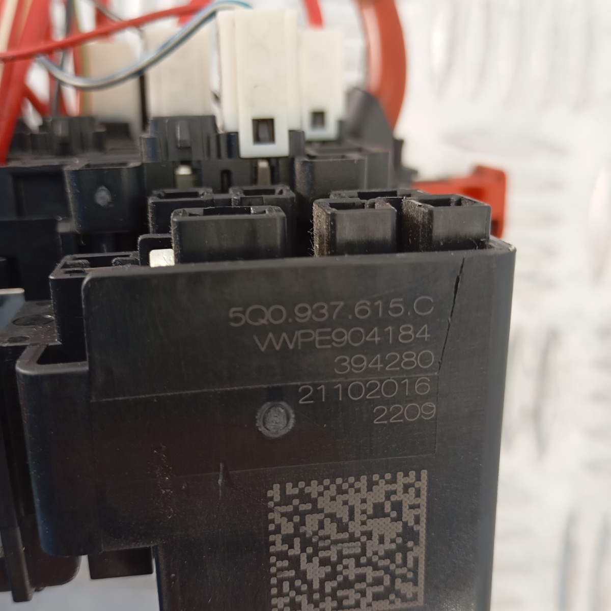 Centralina Portafusibili Controllo Batteria VW T-Roc Audi A3 5Q0937615C - immagine 5