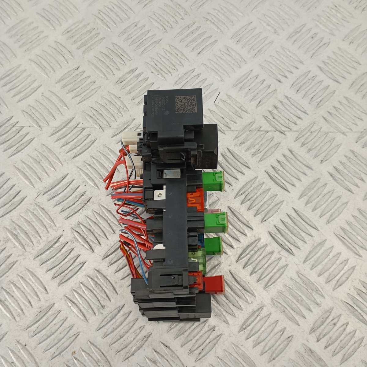 Centralina Portafusibili Controllo Batteria VW T-Roc Audi A3 5Q0937615C - immagine 2