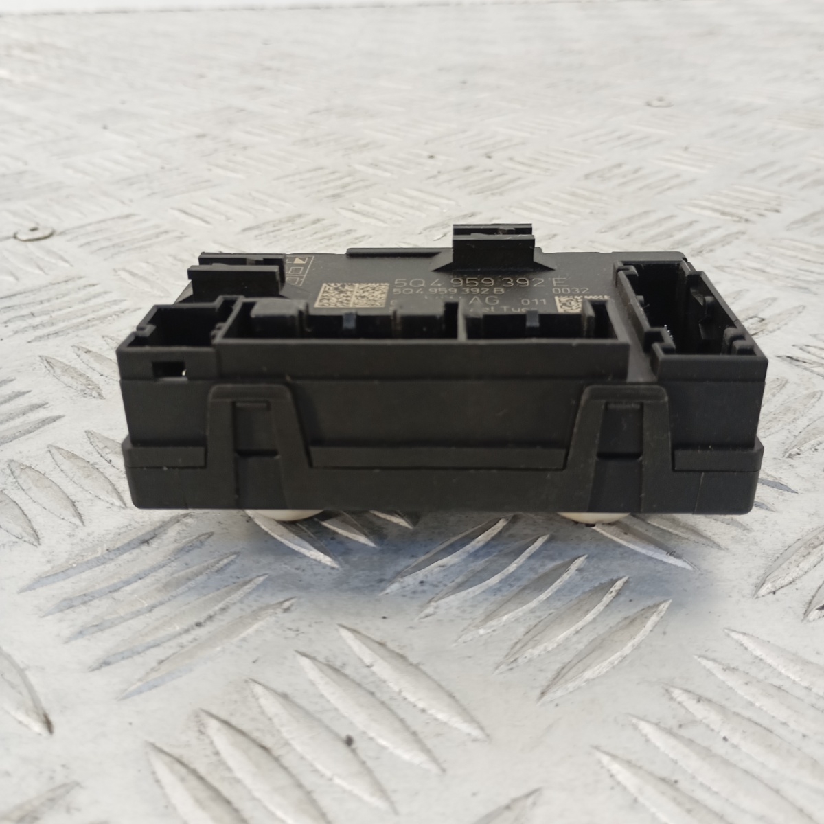 Modulo controllo porta destra Volkswagen, Audi, Skoda OEM 5Q4 959 392 E - immagine 3