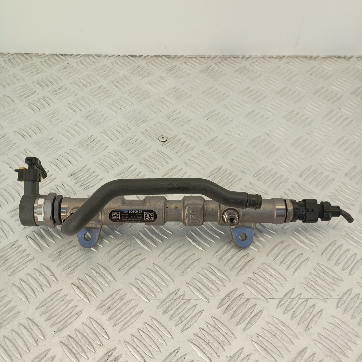 Flauto Iniettori Alfa Romeo Stelvio Giulia 2.2D 2016–2022 OEM 55260843 Bosch - immagine 7