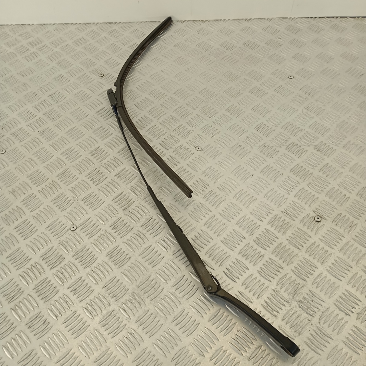 Braccio Tergicristallo Anteriore Sinistro VW Crafter II MAN TGE 7C1955409