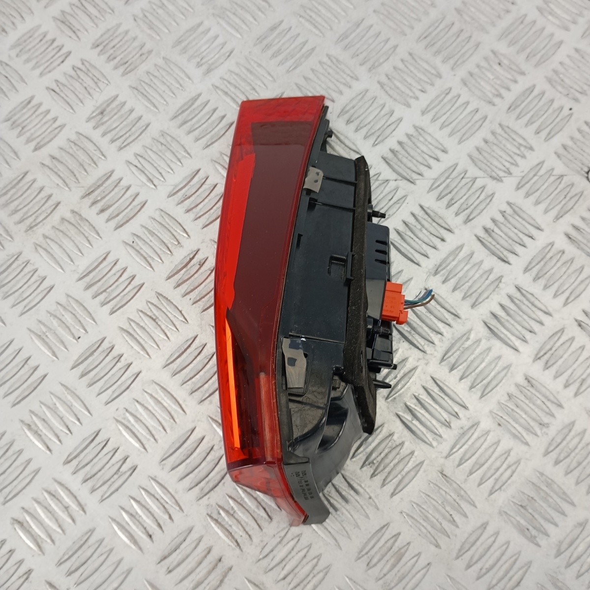 Fanale Posteriore Sinistro Audi A1 GB 2019-2024 1.0 TFSI 82A945093B Portellone - immagine 4