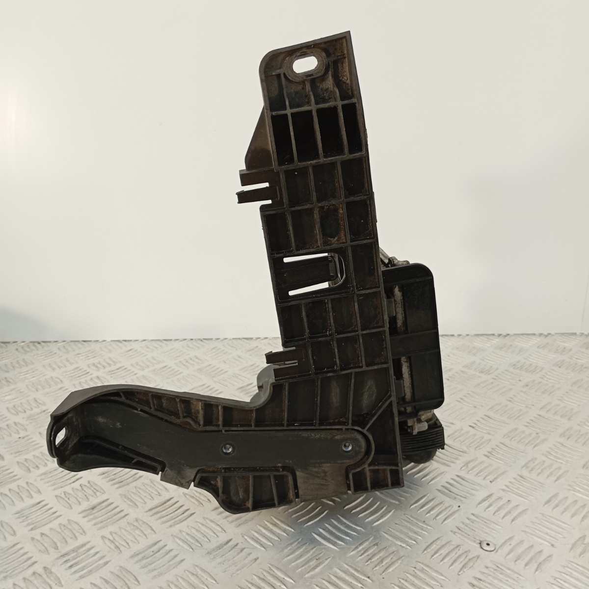 Supporto Batteria Centralina SCR VW Crafter 2.0 TDI Euro6 2N0915515 - immagine 4