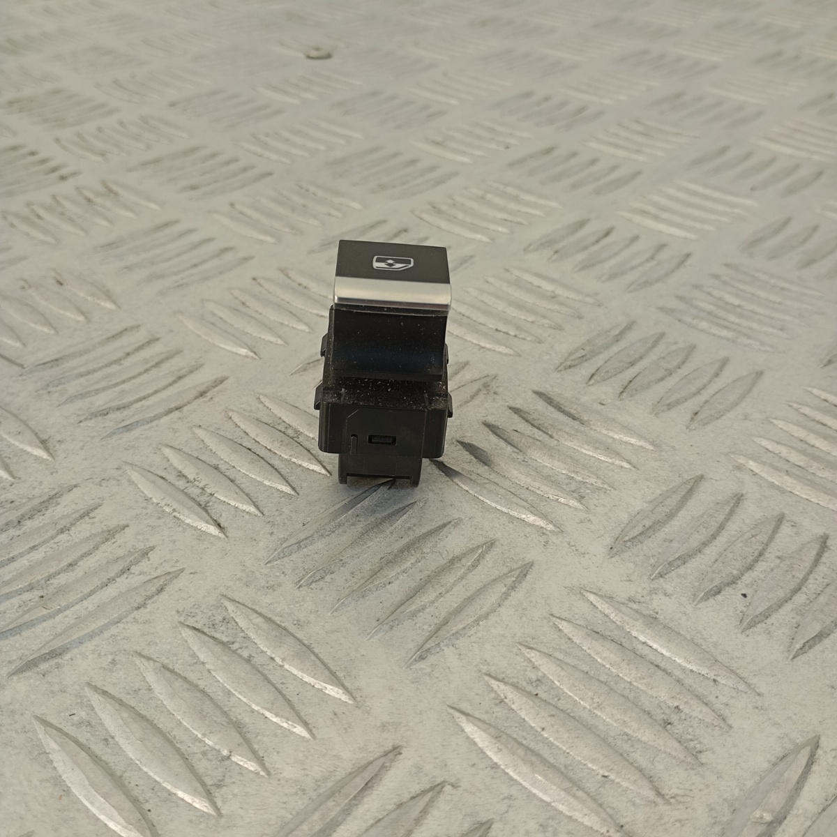 Pulsante Alzacristalli Audi A4 A5 Q5 Q7 RS S 2016–2025 OEM 4M0959855 - immagine 2