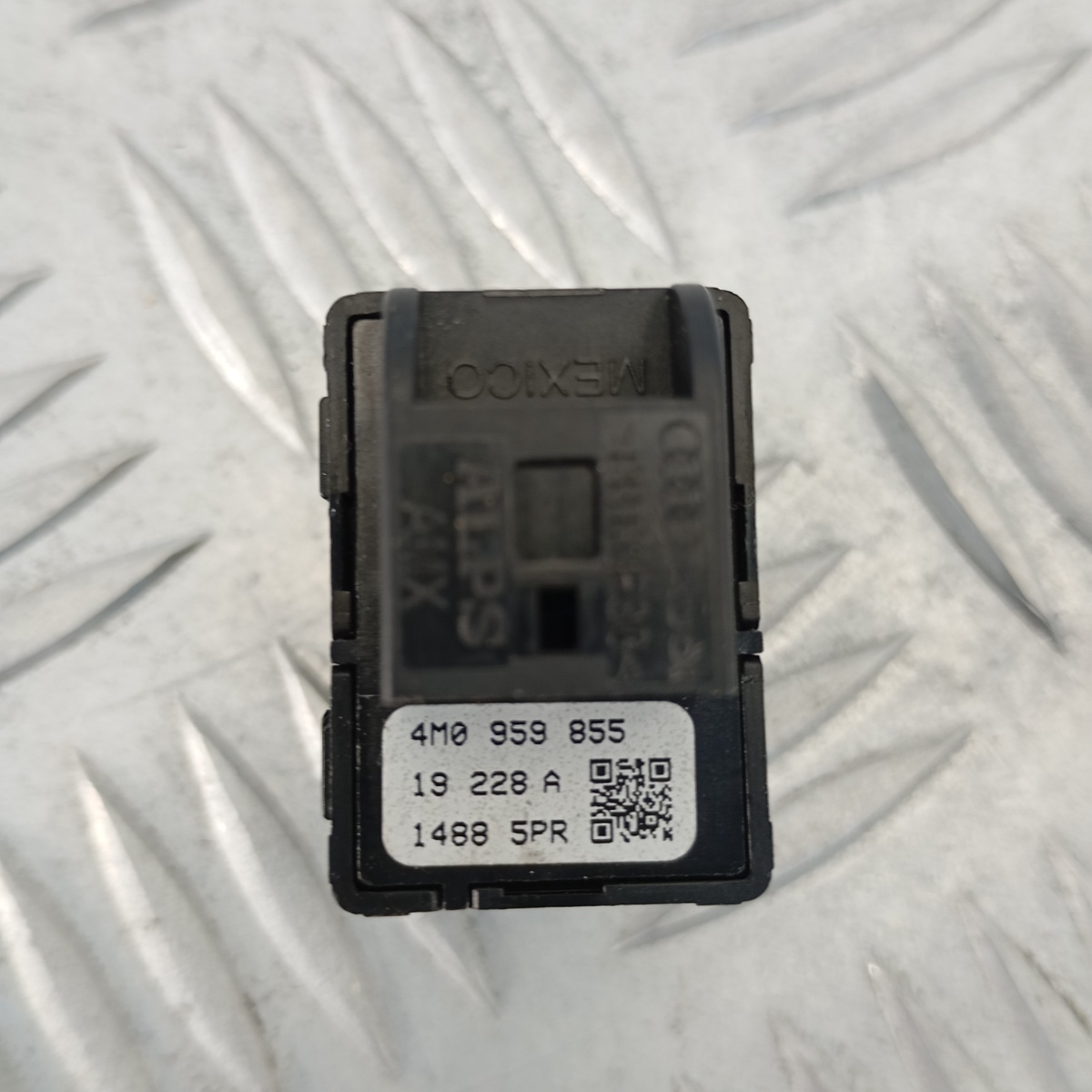 Pulsante Alzacristalli Audi A4 A5 Q5 Q7 RS S 2016–2025 OEM 4M0959855 - immagine 6