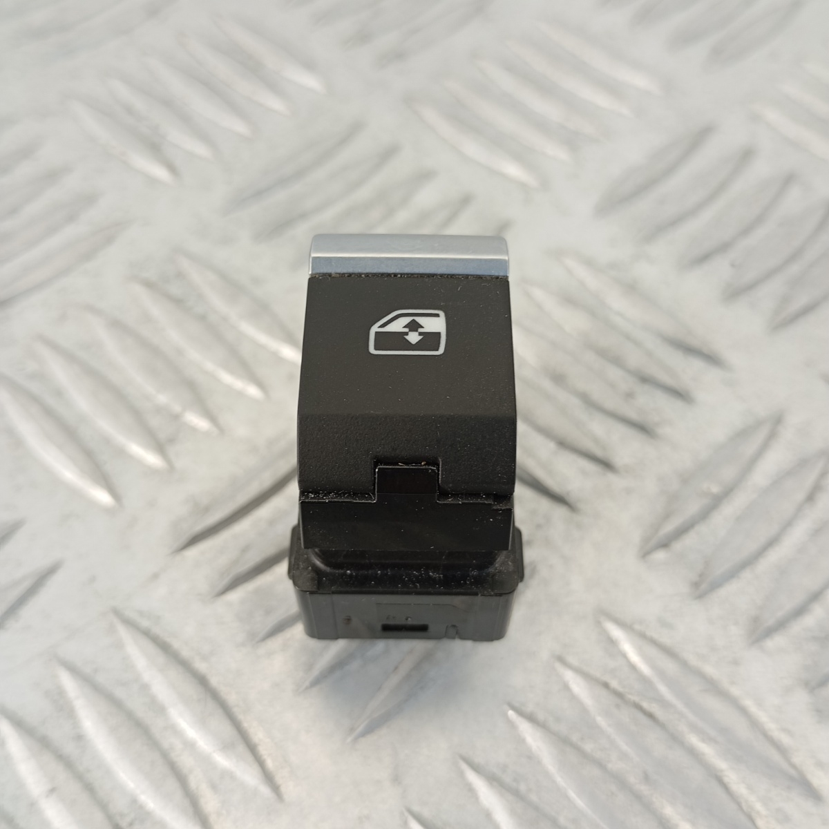 Pulsante Alzacristalli Audi A4 A5 Q5 Q7 RS S 2016–2025 OEM 4M0959855 - immagine 5