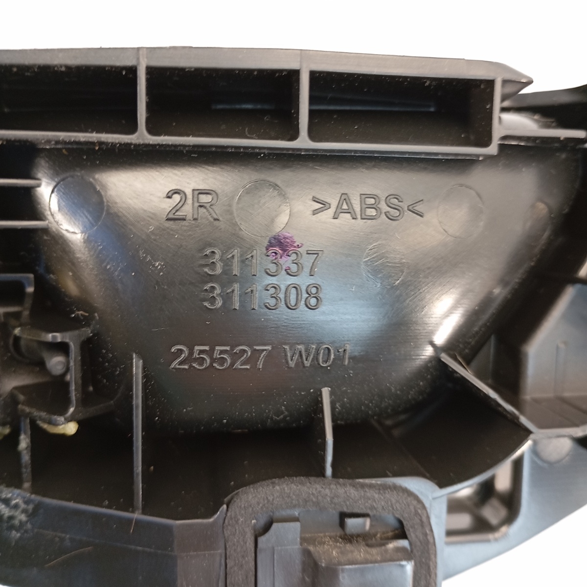 Maniglia Interna Posteriore Destra Peugeot 3008 II OEM 98201552VV Cromata ABS - immagine 6