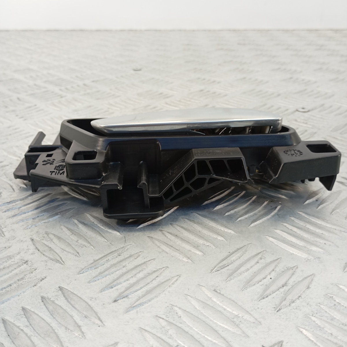 Maniglia Interna Posteriore Destra Peugeot 3008 II OEM 98201552VV Cromata ABS - immagine 3