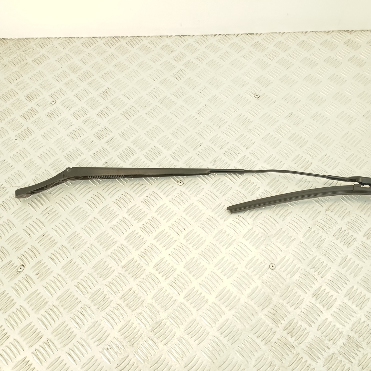 Braccio Tergicristallo Anteriore Sinistro VW Crafter MAN TGE 7C1955410 - immagine 4