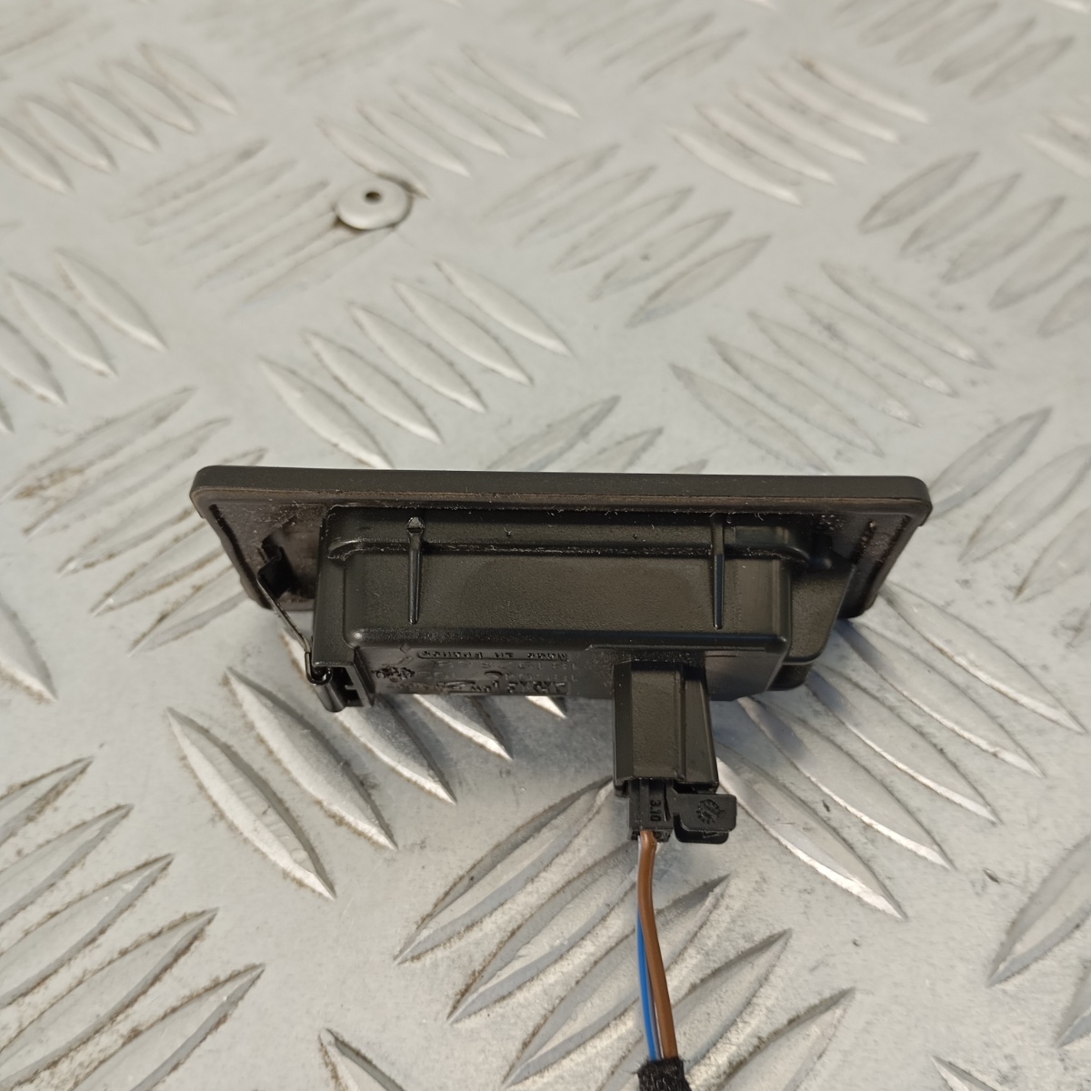 Luce Targa LED Posteriore Audi Q2 Q3 VW Tiguan II T-Roc 5NA943021 - immagine 5