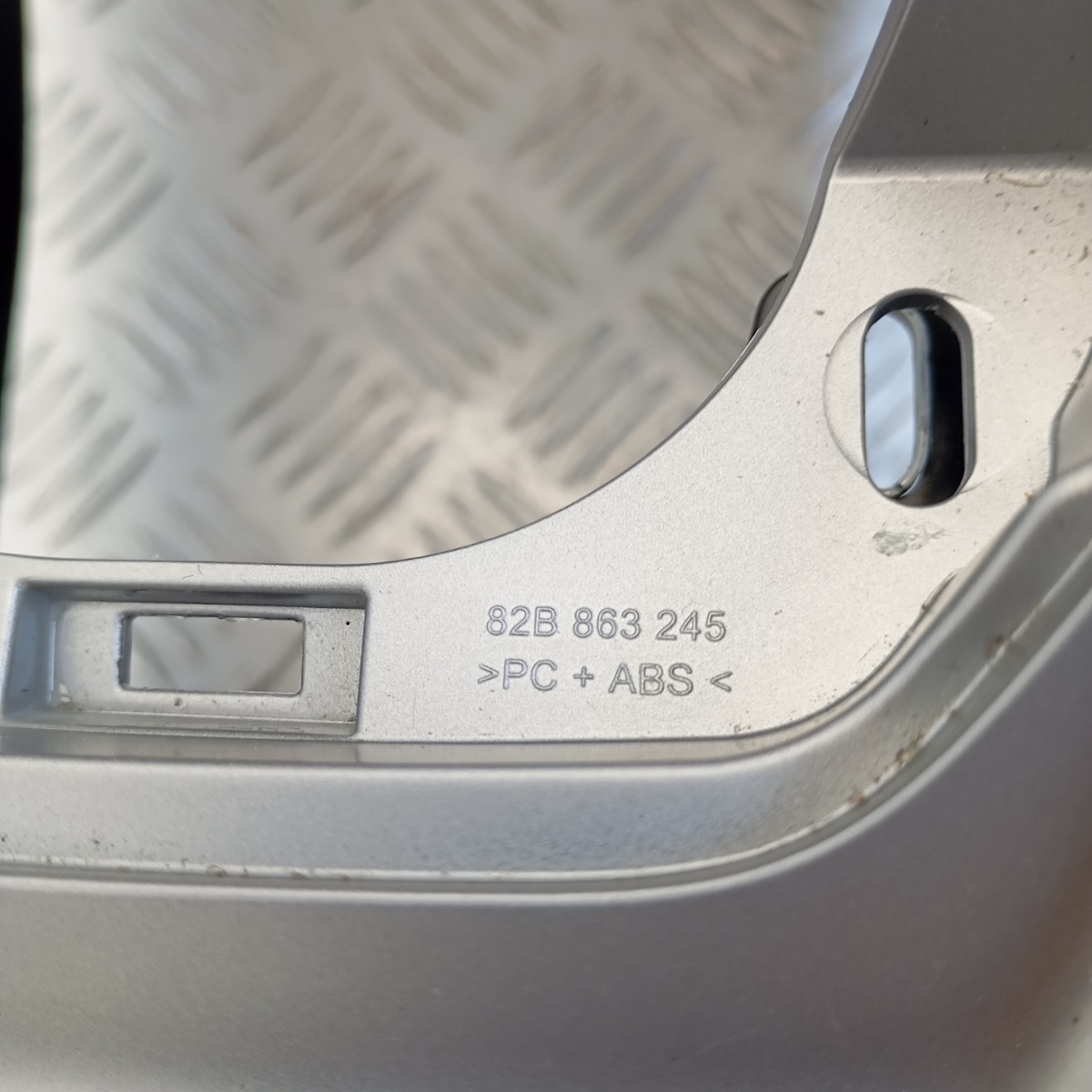 Console Centrale Bracciolo Audi A1 GB LHD OEM 82B8632434PK - immagine 7