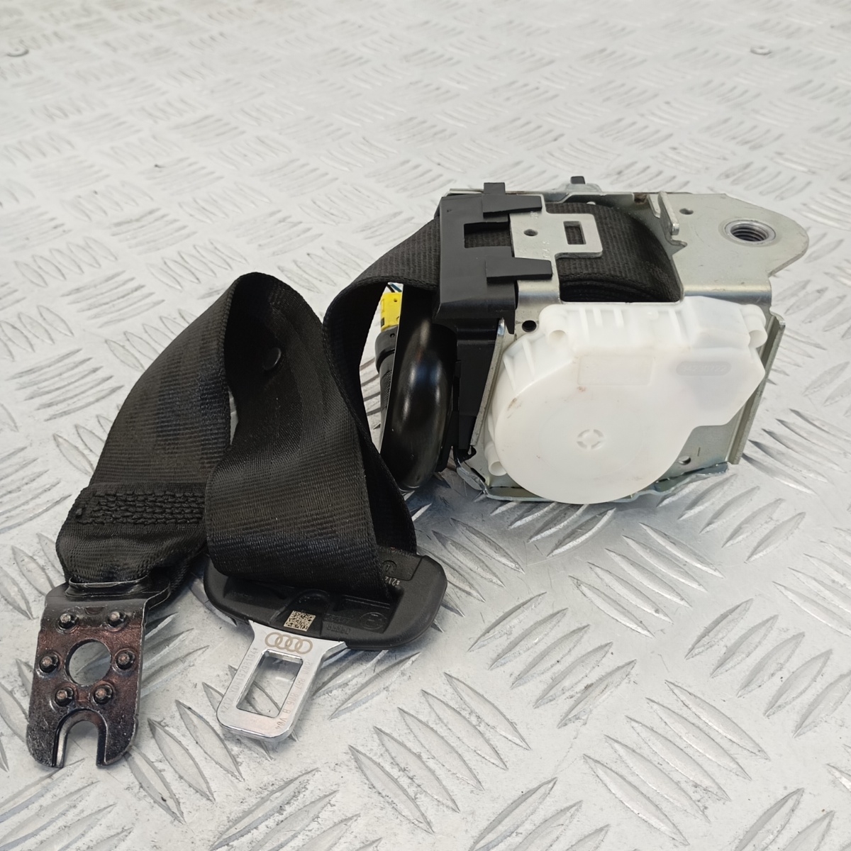 Cintura sicurezza posteriore destra Audi A4 A5 OEM 8W0 857 806 B V04 - immagine 2