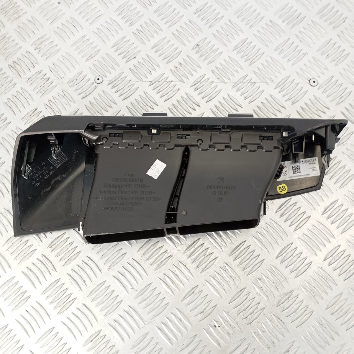 Bocchetta Aria Cruscotto Centrale Peugeot 3008 5008 II 2016-2023 OEM 9814075577 - immagine 4