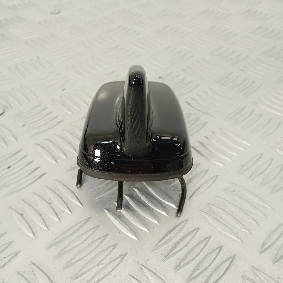 Antenna Pinna Tetto Audi A4 RS5 RS5 Sportback B9.5 2020–2024 OEM 4M0035503N - immagine 4