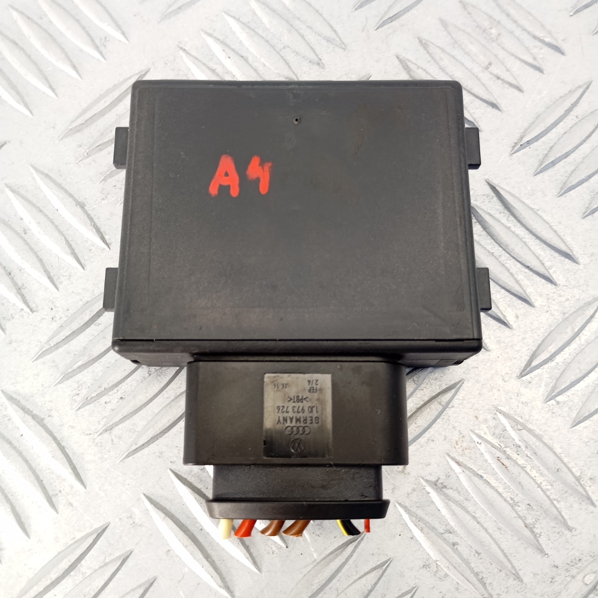 Modulo Controllo Pompa Carburante Audi A6 A7 Q7 2.0 TFSI OEM 4K0906121C - immagine 3