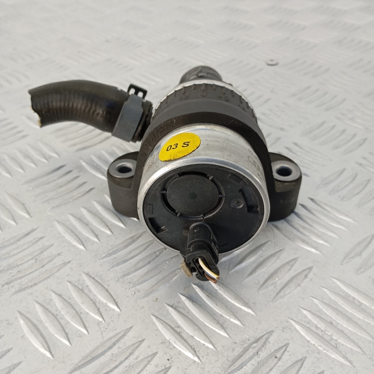 Pompa Ausiliaria Raffreddamento Audi A4 A5 A6 A7 Q5 Sportback OEM 05L965567 - immagine 2
