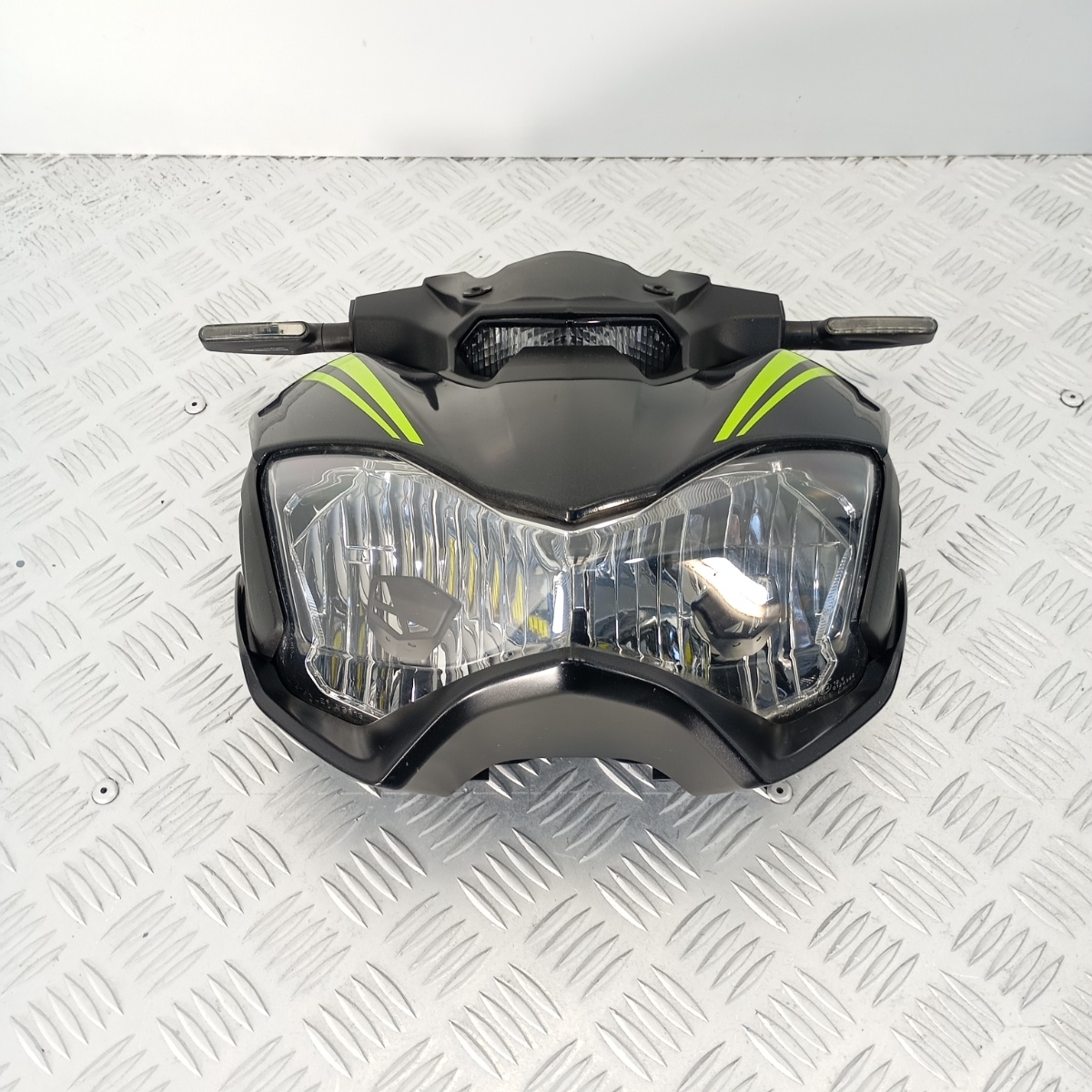 Carena con Faro Anteriore Kawasaki Z900 2017–2022 OEM 55028-0608 - immagine 5