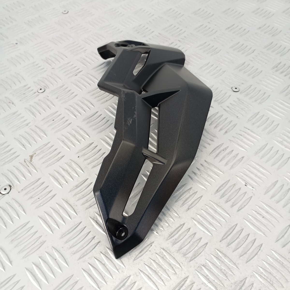 Puntale Carena Destra Kawasaki Z900 2017–2023 OEM 55028-0610 - immagine 7