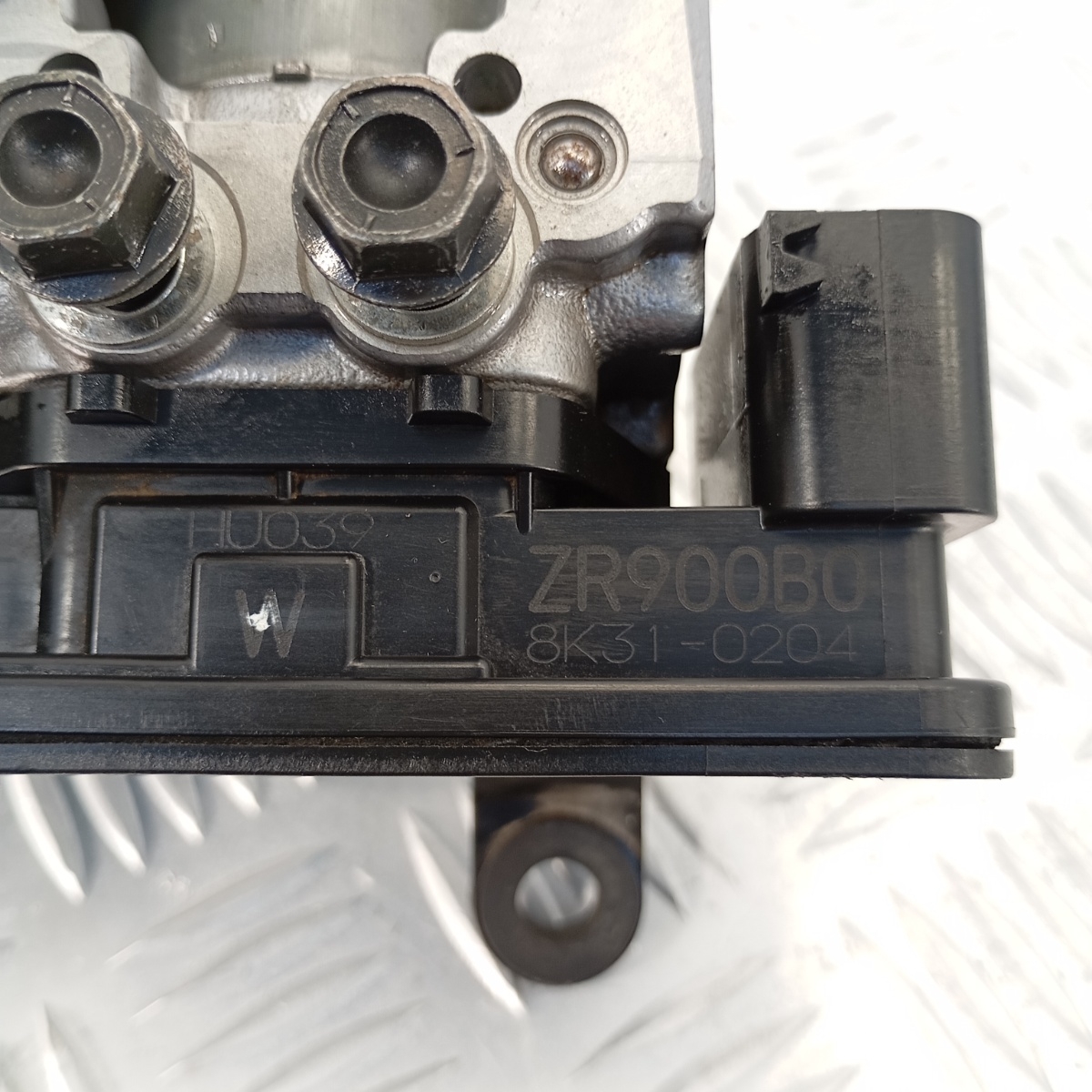 Modulo ABS ECU Freni Kawasaki Z900 Z900RS Café OEM 006-V95-164 - immagine 7