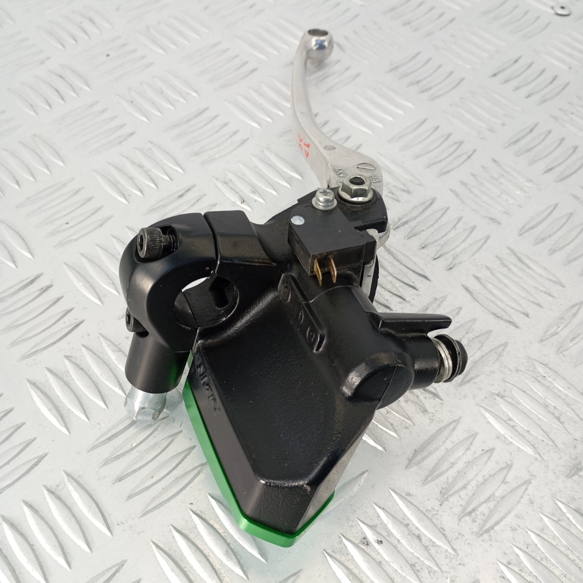 Pompa Frizione Idraulica Destra Kawasaki Z900 2017-2023 Verde - immagine 5