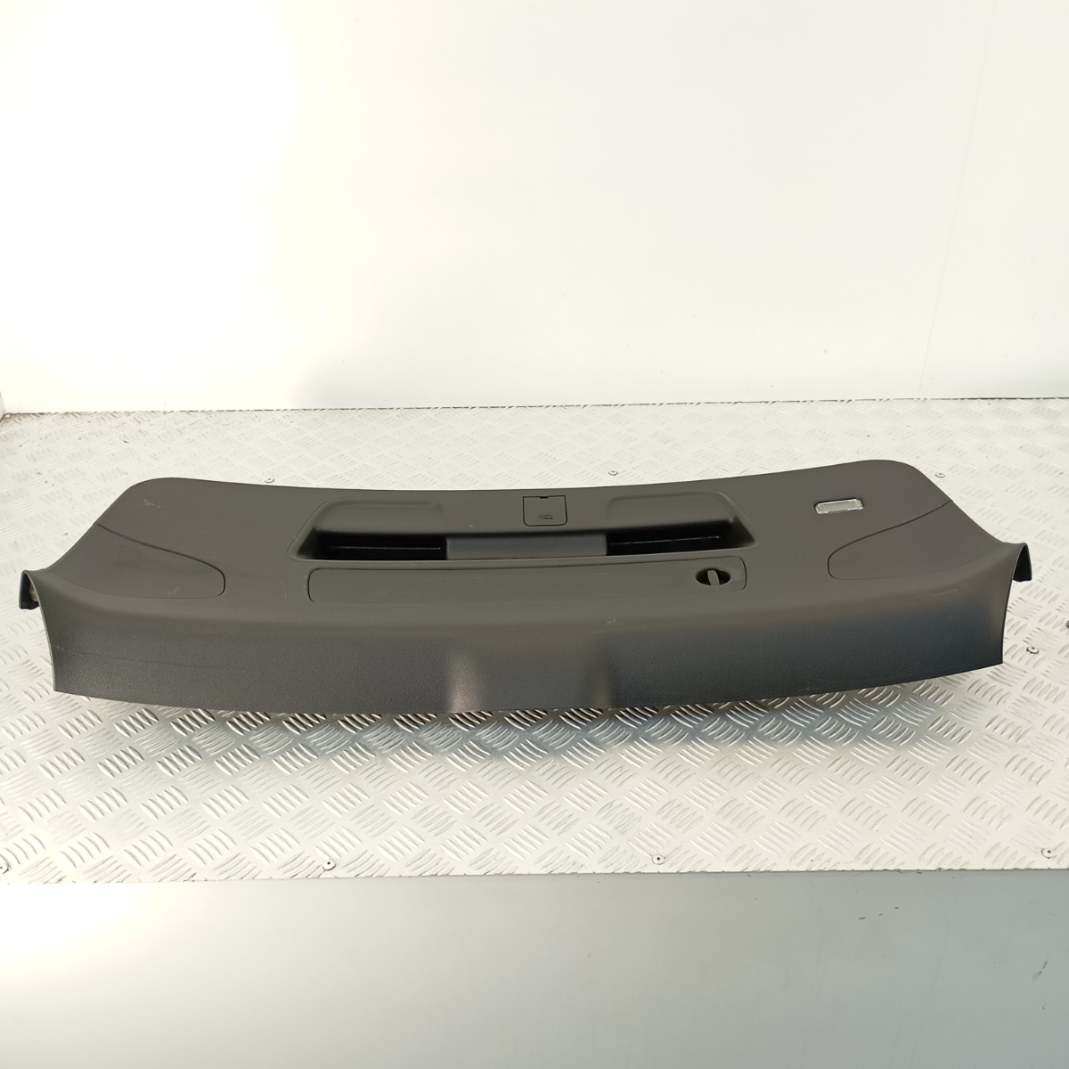 PANNELLO INTERNO PORTELLONE AUDI A4 AVANT ALLROAD B9 2015–2024 OEM 8W9867979