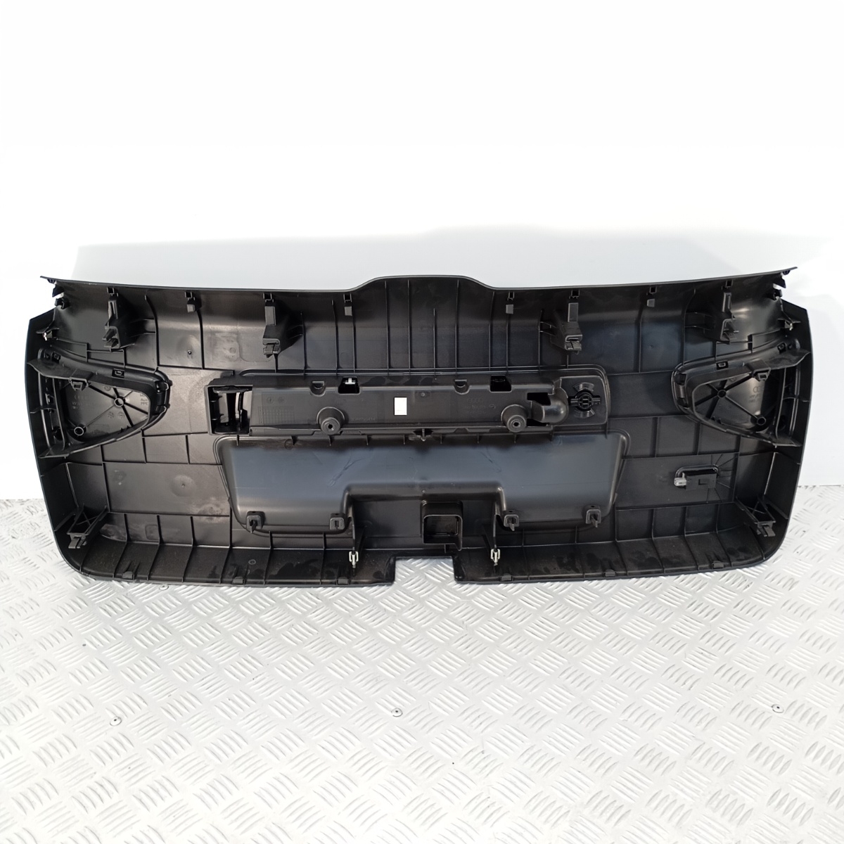 PANNELLO INTERNO PORTELLONE AUDI A4 AVANT ALLROAD B9 2015–2024 OEM 8W9867979 - immagine 6