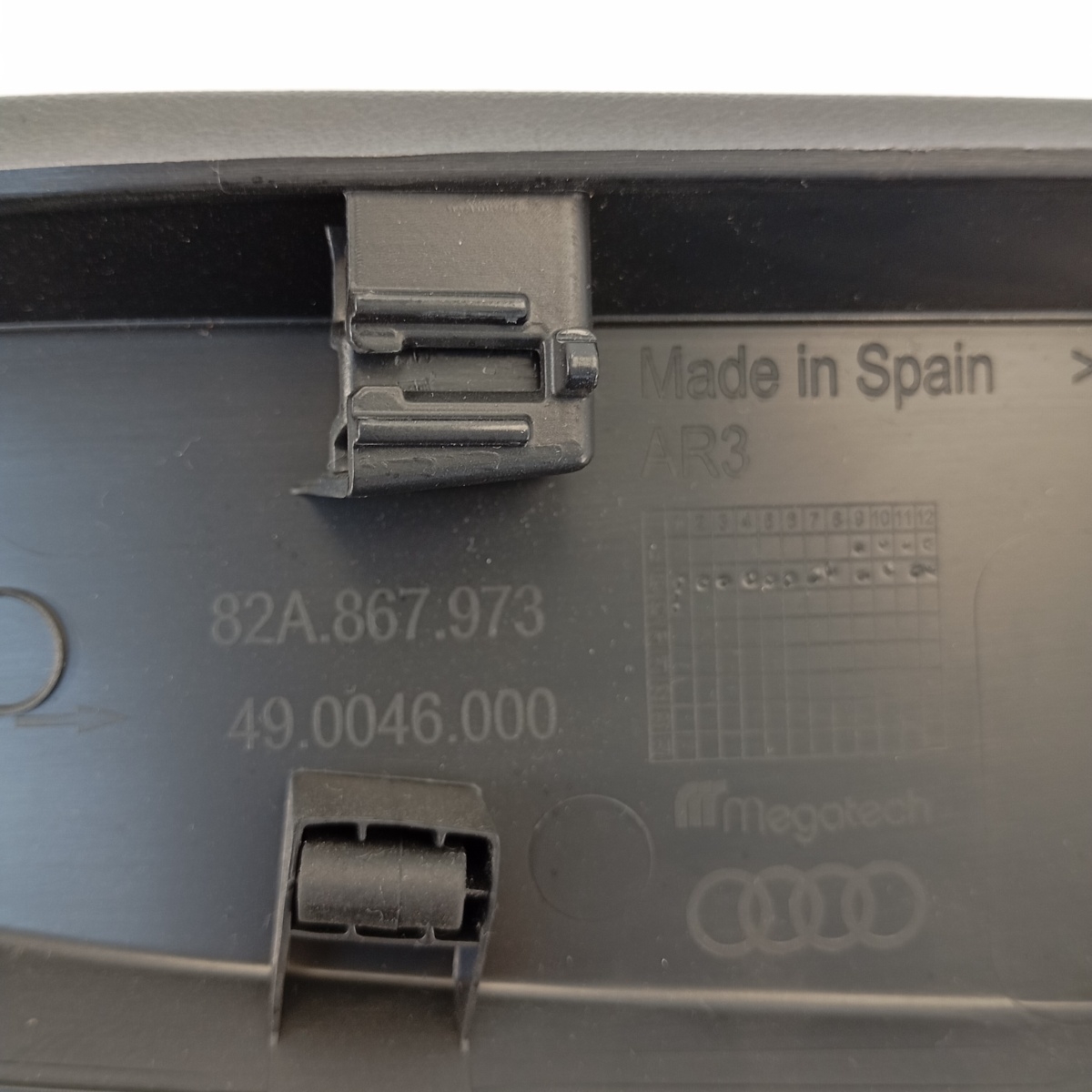 Rivestimento Portellone Bagagliaio Audi A1 GBA 2018–2024 Nero OEM 82A867973 - immagine 8