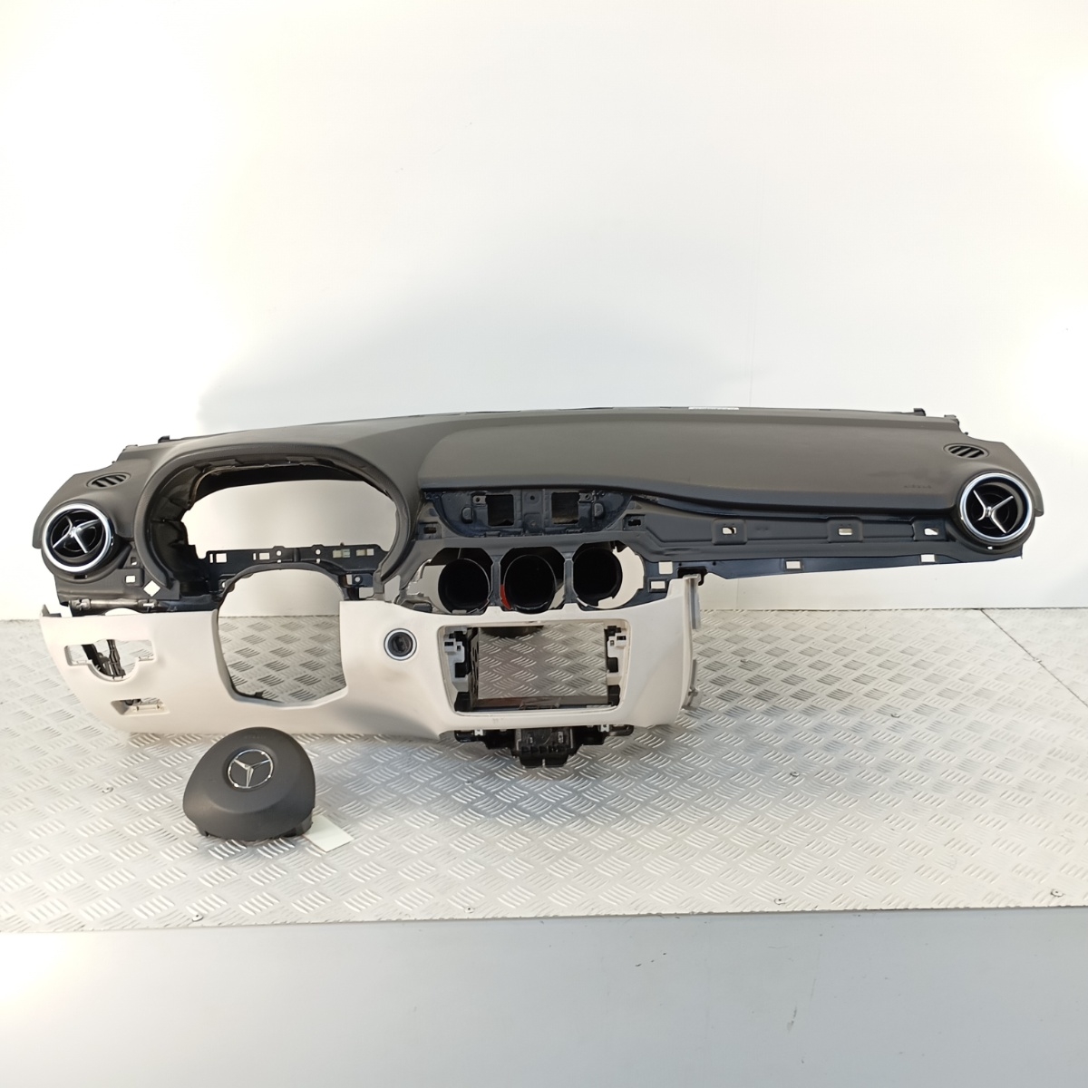 Cruscotto Mercedes B-Class W246 completo airbag e bocchette OEM 2011154