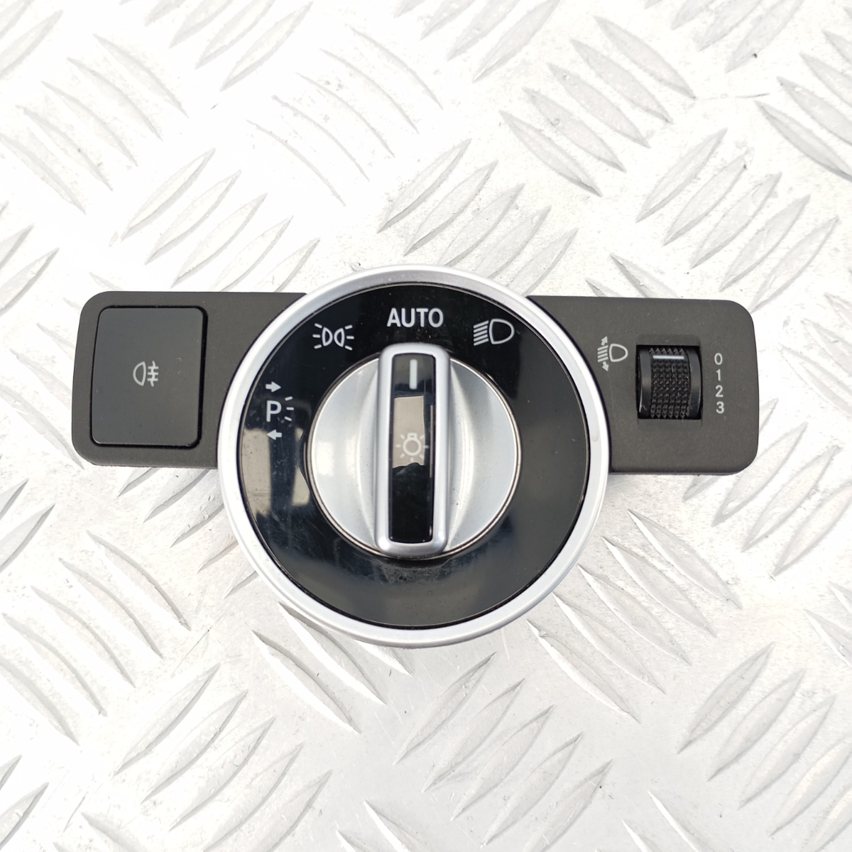 Commutatore Luci Auto Classe C E A B GLK Mercedes OEM A2049053103