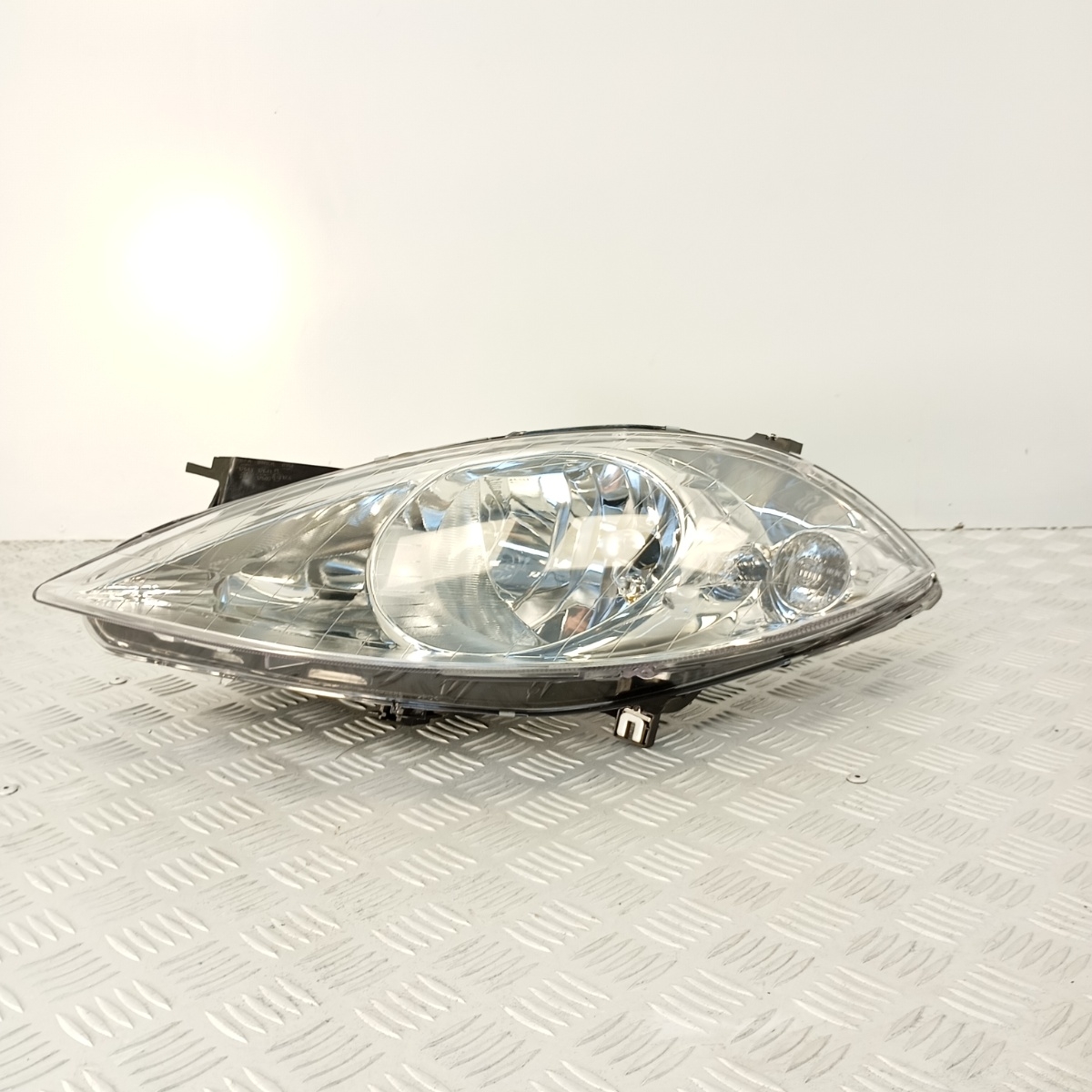 Faro Anteriore Sinistro Mercedes-Benz Classe A W169 TYC 20-A568 - immagine 3
