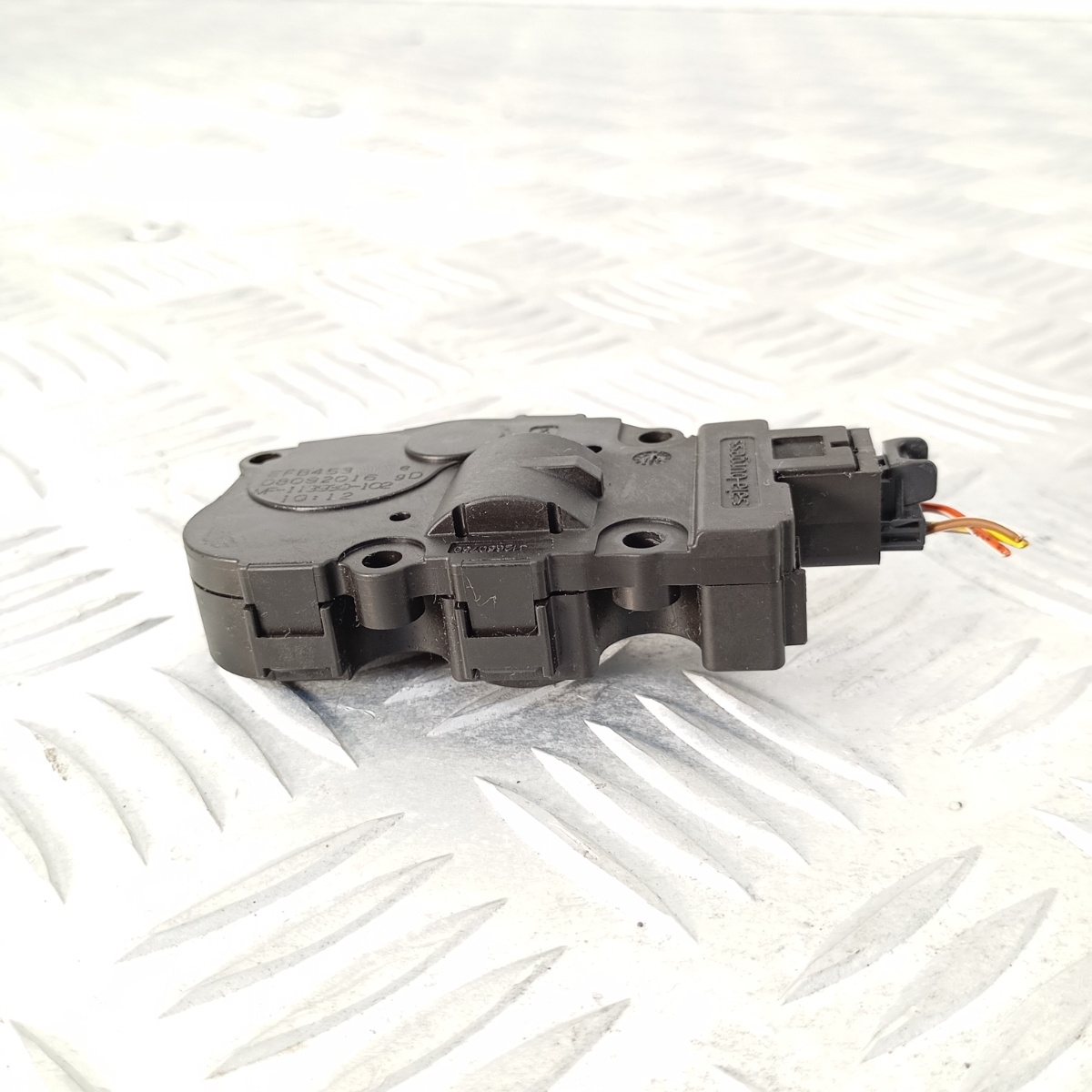 Motorino Attuatore Clima Range Rover L405 L494 3.0 2013-2019 F113930102 HVAC - immagine 4