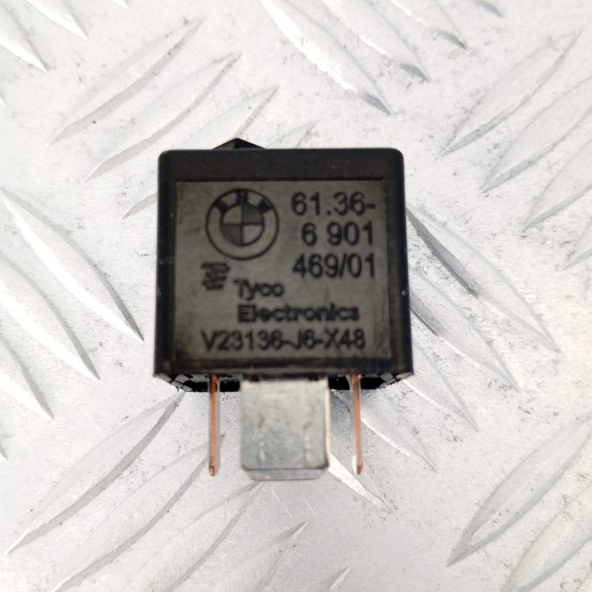 Relè Originale BMW Tyco Serie 1 3 5 F10 X3 X5 12V OEM 6136901469