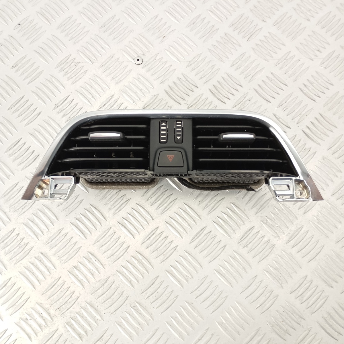 Bocchetta Aria Centrale Plancia Ford Fiesta Puma  H1BB19K617AEW