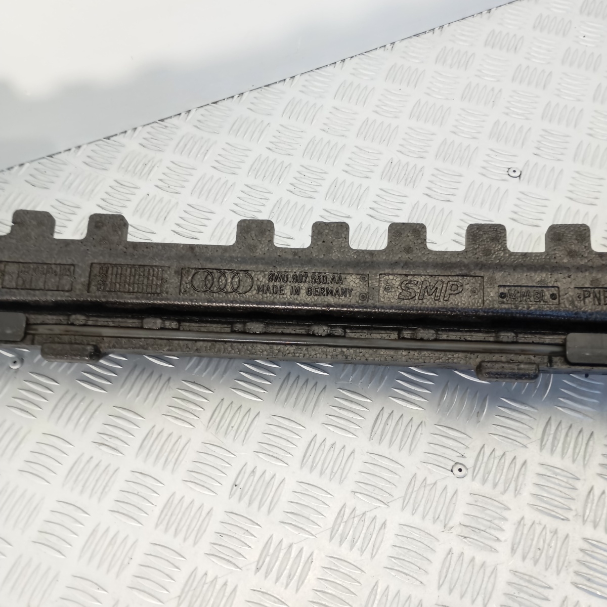 Assorbitore urti anteriore Audi A4 B9 B9.5 + sensore crash 8W0959121B - immagine 3