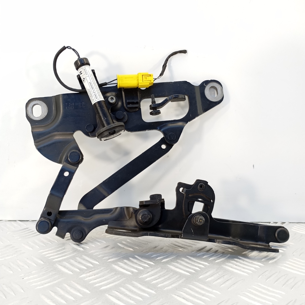 Cerniera Cofano Attivo Destra BMW F10 F11 OEM AR7263056 con Attuatore - immagine 2