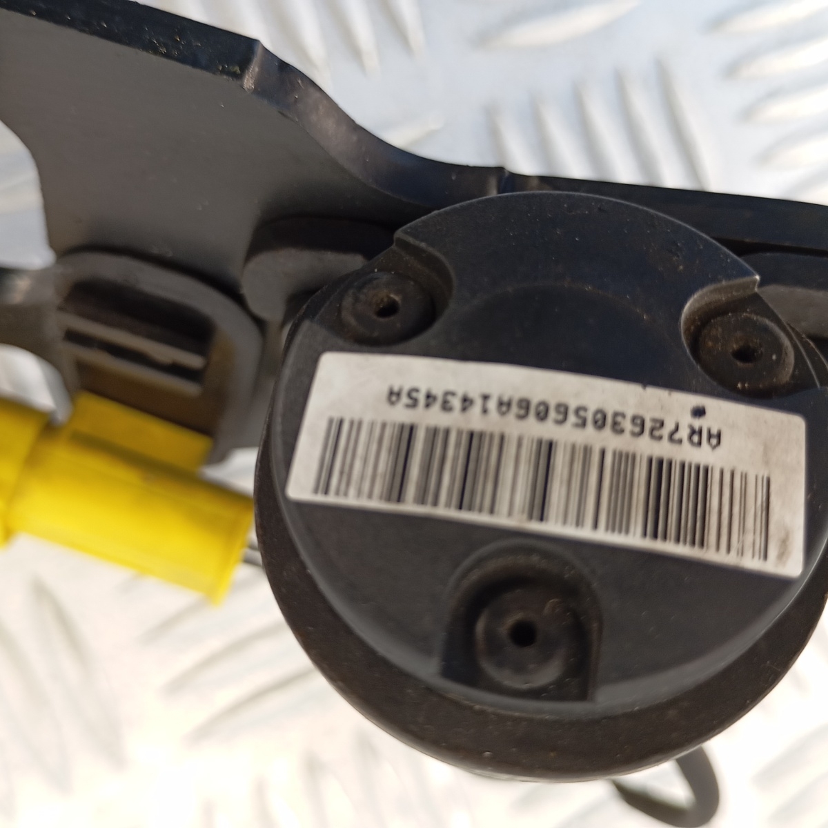 Cerniera Cofano Attivo Destra BMW F10 F11 OEM AR7263056 con Attuatore - immagine 4