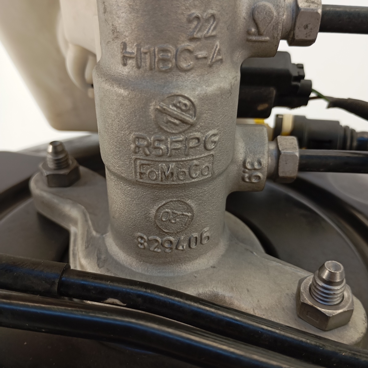 Servo Freno e Pompa Freno Ford Puma 2019–2023 OEM L1TC-2B195-AA Bosch - immagine 2