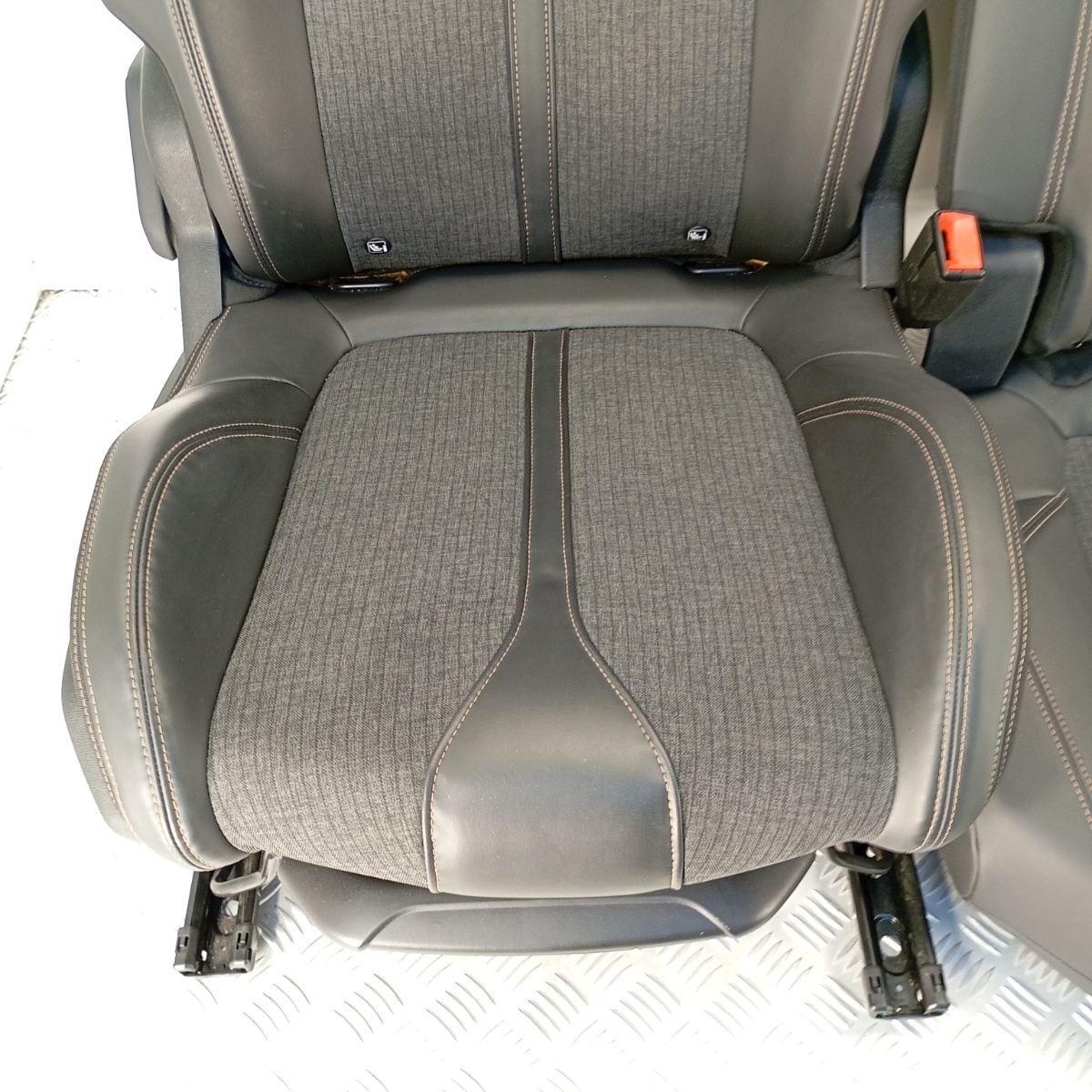 Set Sedili Completo Peugeot 3008 II 2016–2023 Allure GT Line OEM Tessuto - immagine 4