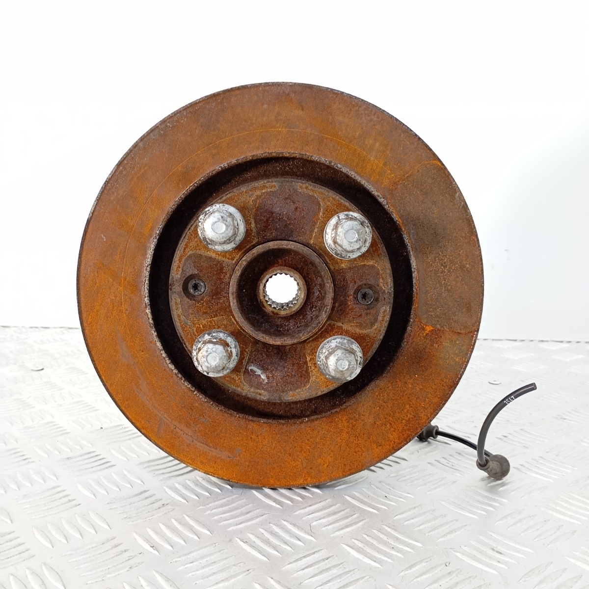 Fusello Mozzo Portamozzo Ant. DX Citroën DS3 1.6 VTi 2009–2020 con ABS e Disco - immagine 3