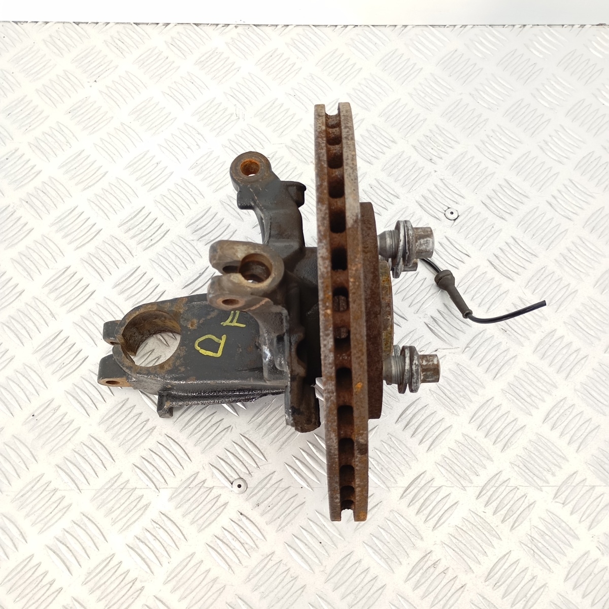 Fusello Mozzo Portamozzo Ant. DX Citroën DS3 1.6 VTi 2009–2020 con ABS e Disco - immagine 4