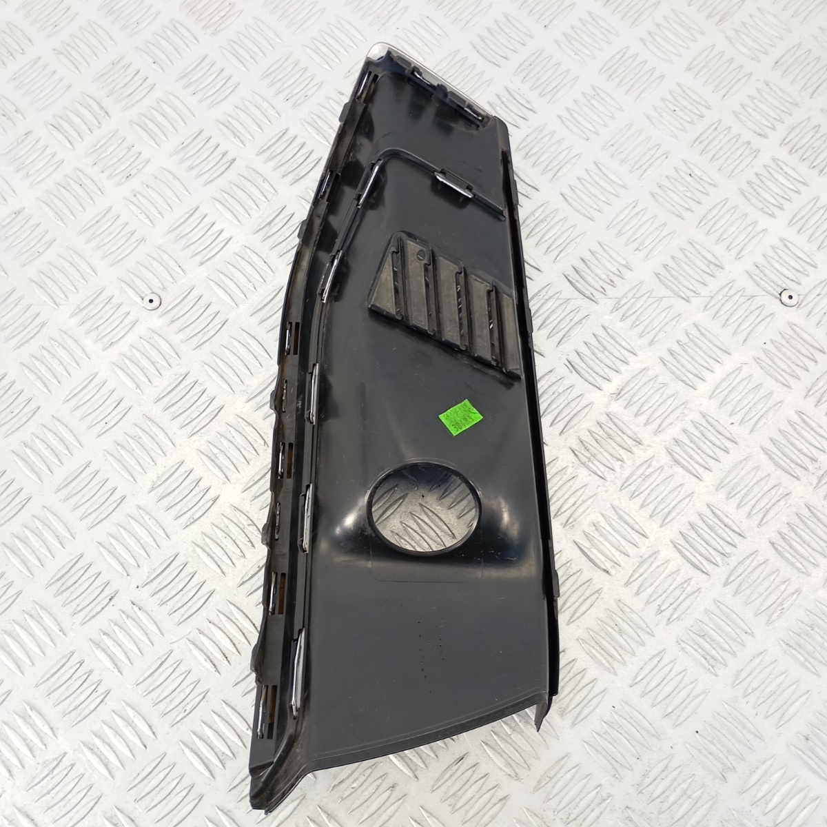 Griglia Radar Anteriore Destra Audi A4 B9.5 2020–2024 OEM 8W0807682AK - immagine 8